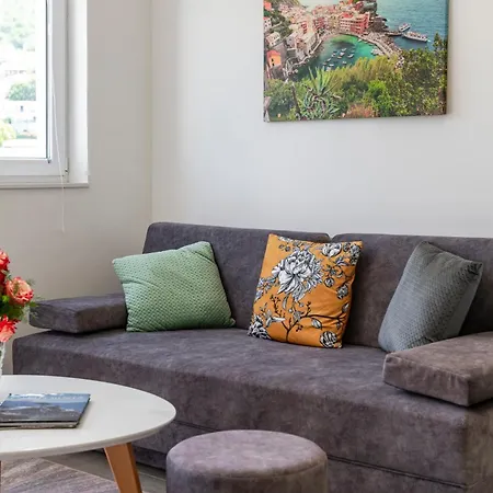 Apartman California