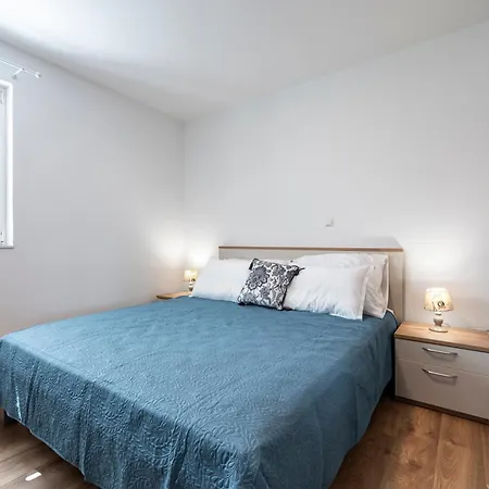 California Apartman