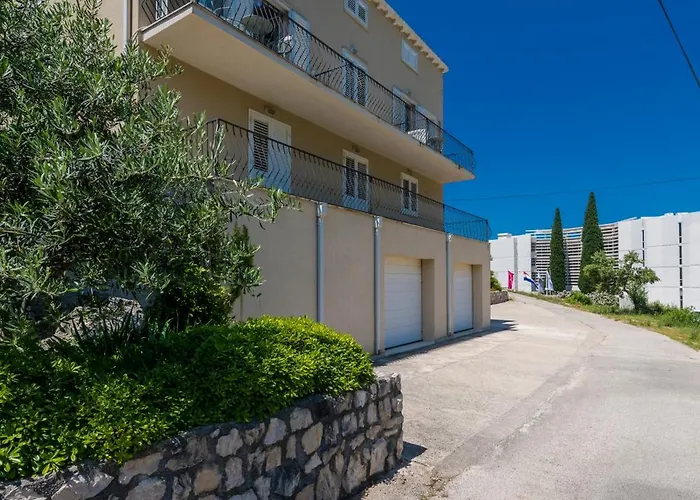 Apartament California *