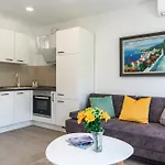 Apartman California
